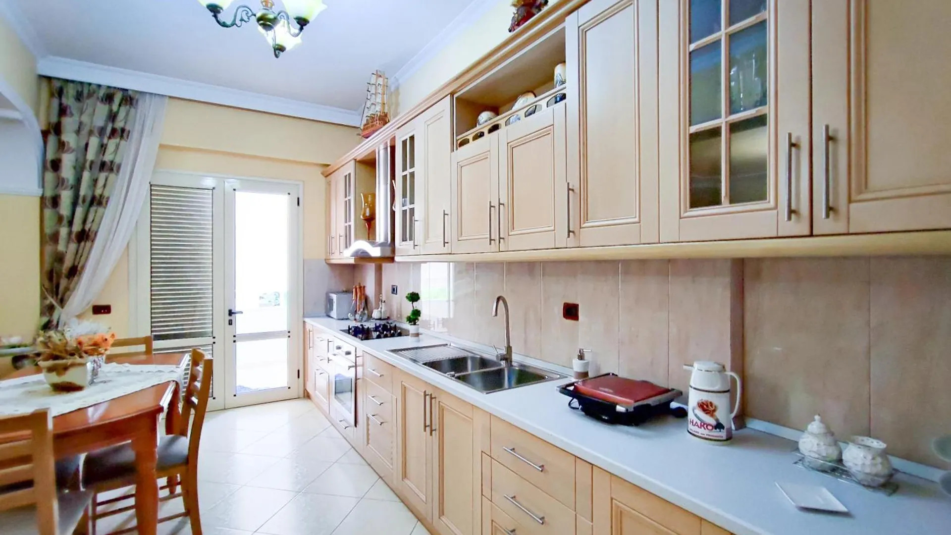 Pensionat Comfort Villa Vlorë Albanien