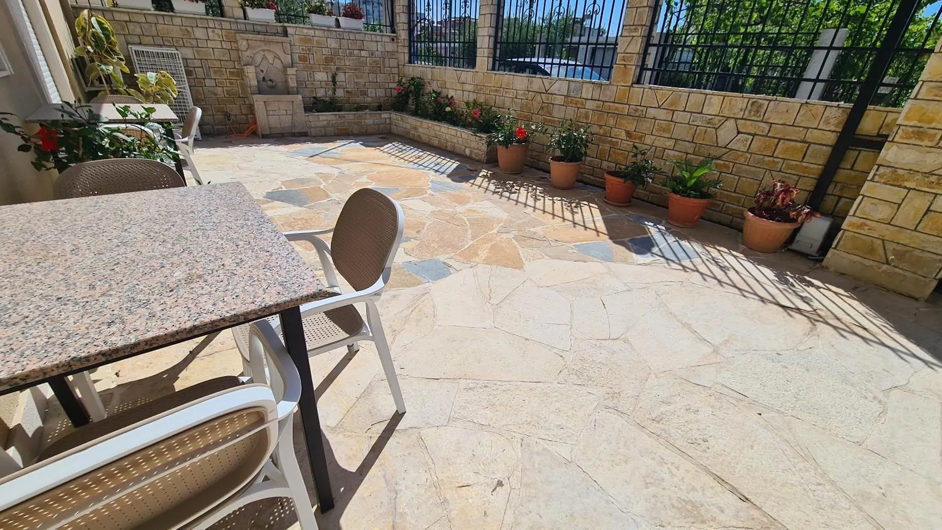 Comfort Villa Vlorë Pensionat