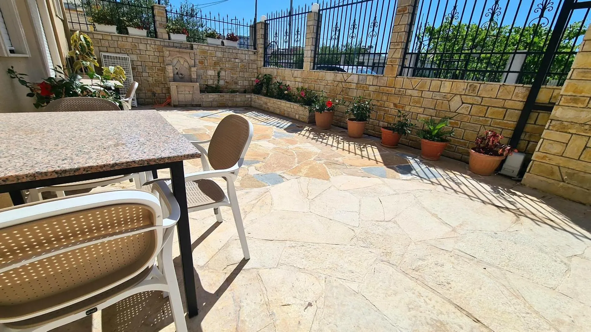 Pensionat Comfort Villa Vlorë Albanien